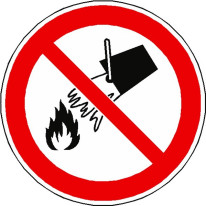 Panneau interdiction d´éteindre avec l´eau ISO 701
