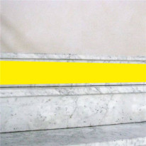 Contremarche en aluminium laqué - 1400 mm