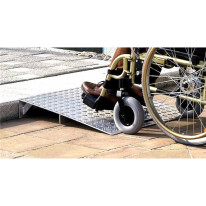 Rampe de franchissement en aluminium sur mesure po