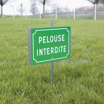 Panneau sur piquet Pelouse interdite
