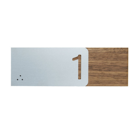 Numéro relief et braille - Gamme Wood® Dimension H 50 x L 148.5 mm Matière Alu & Noyer