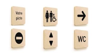 Panneau de signalisation en bois 