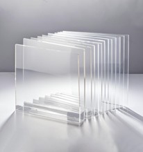 Plexiglass blanc transparent